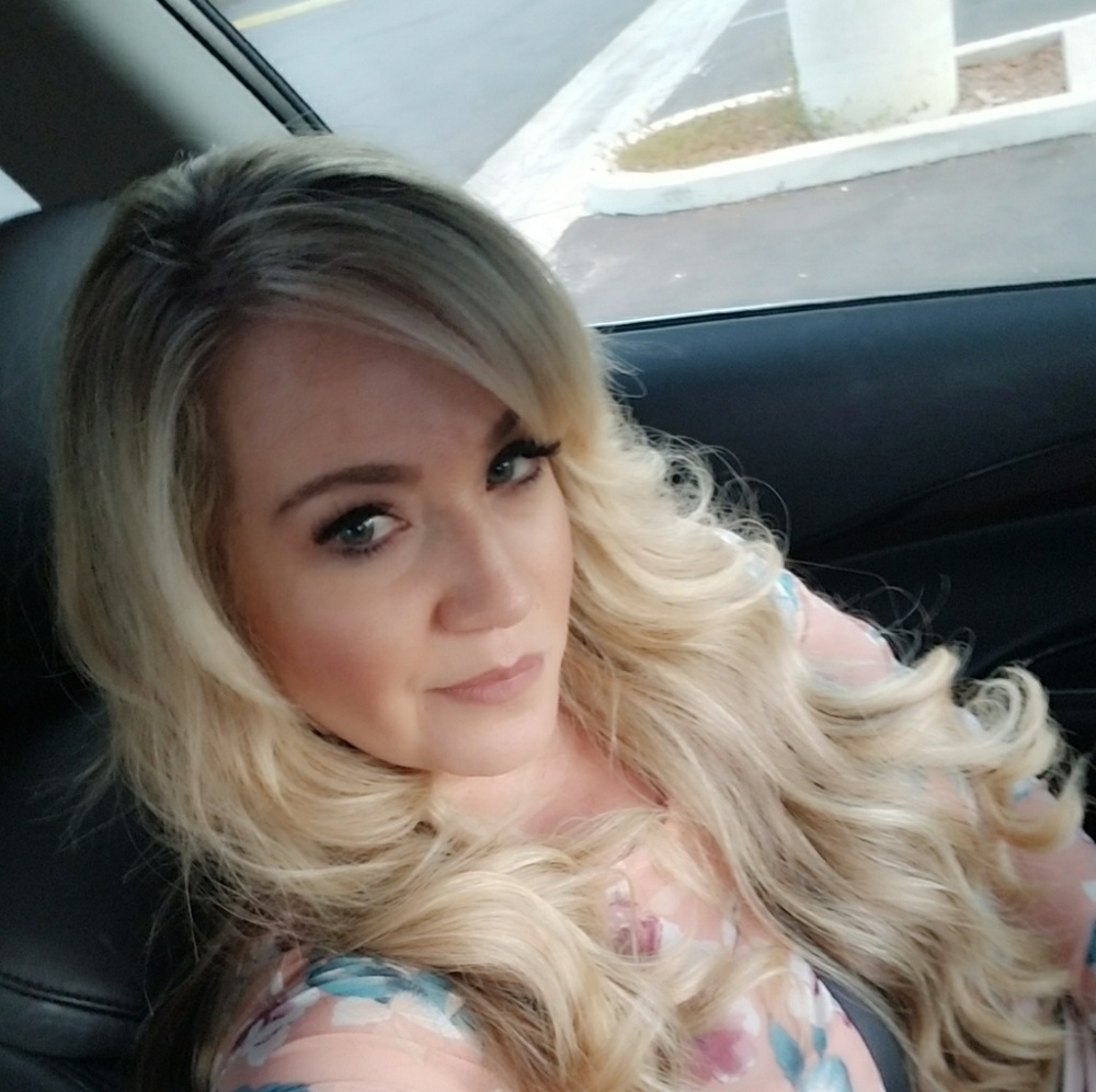 Meet your Posher, Kelly